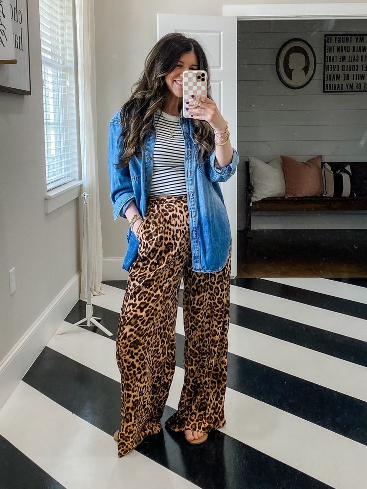 Wide Leg Ankle Pants Outfit, Ankle Pants Outfit, Wide Leg Ankle Pants, Teacher Outfits Fall, Jeans Outfit Fall, Leopard Pants, Fall Jeans, Ribbed Tank Top, Teacher Outfits