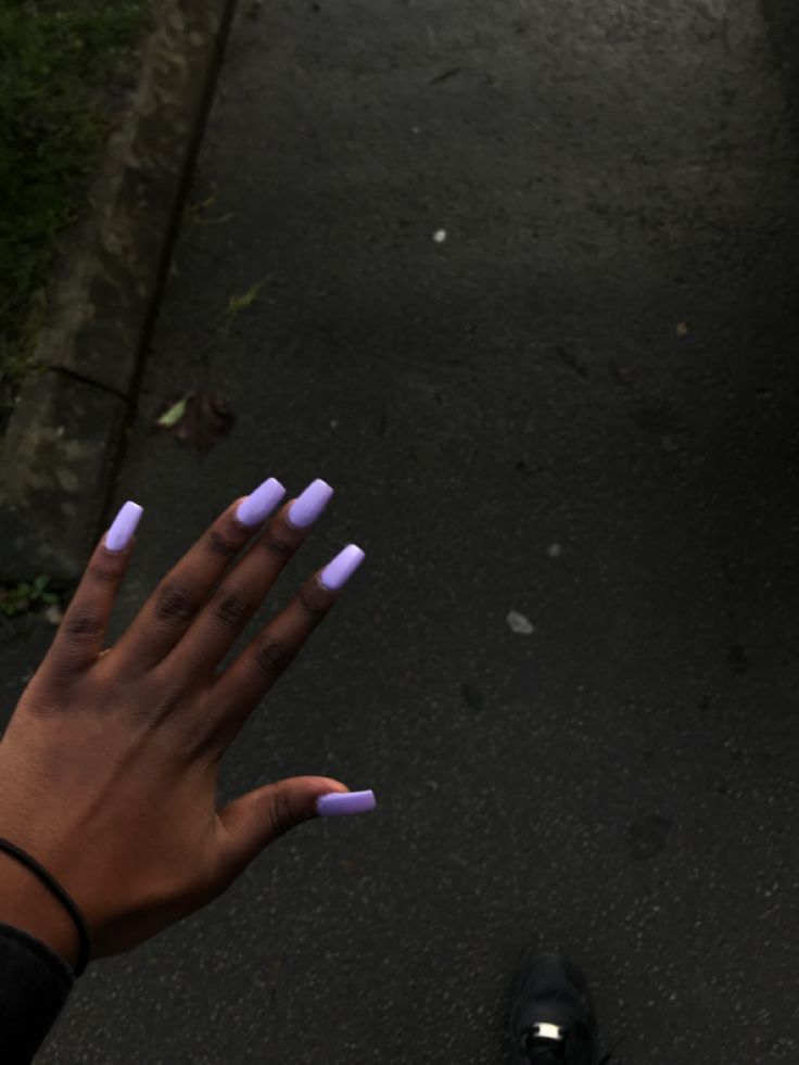 Purple acrylic nails on dark skin Plain Colour Nails Simple, Dark Skin Acrylic Nails, Short Acrylic Nail Colors, Purple Nails On Dark Skin, Purple Gel Acrylic Nails, Ombre Nails For Dark Skin, Light Purple Toe Nails, Pastel Purple Acrylic Nails, Purple Nails Black Women