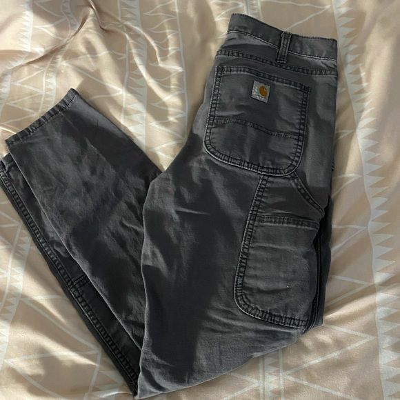 Carhartt Pants Aesthetic, Cargarte Pants, Carhartt Cargo Pants Women, Carhartt Women Jeans, Carhartt Womens Pants, Women Carhartt Pants, Cathartic Pants, Women’s Carhartt, Carhartt Pants Women Outfits