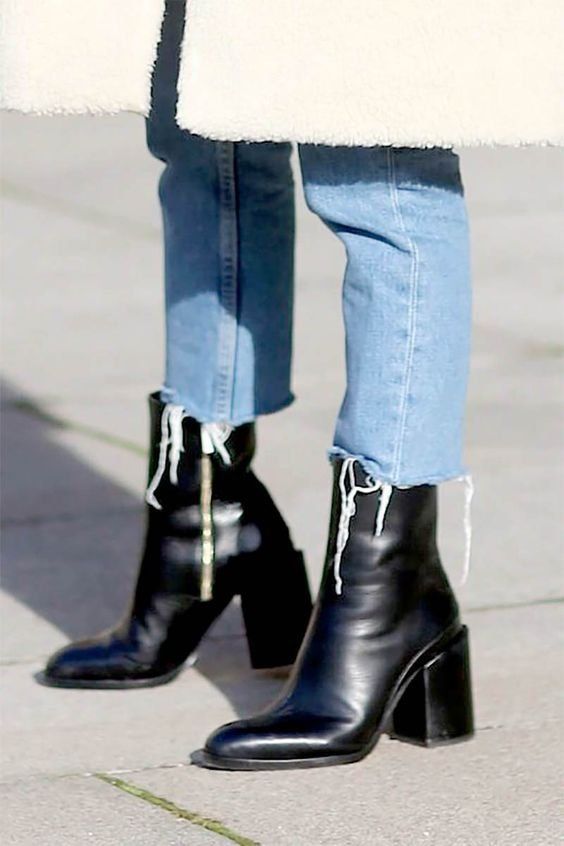 Shoes Wishlist, Dear Frances, Patent Boots, Cold Outfits, Blazer Outfit, Outfit Jeans, Trending Boots, Work Style, Winter Fits