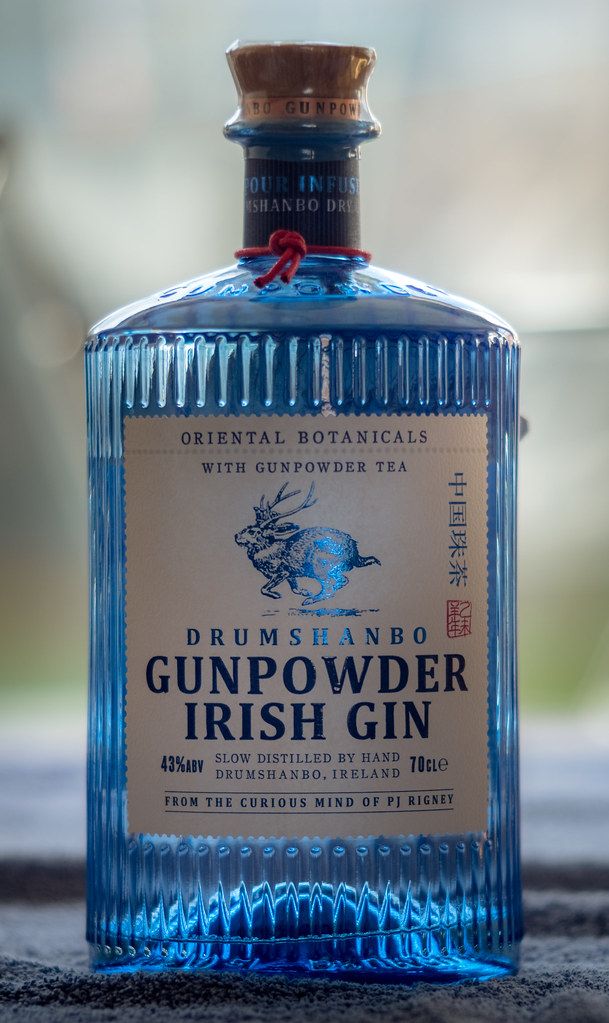 a bottle of ginpoder is sitting on the table