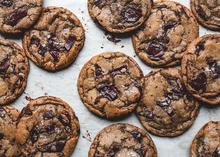 chocolate chip cookies with sea salt and milk