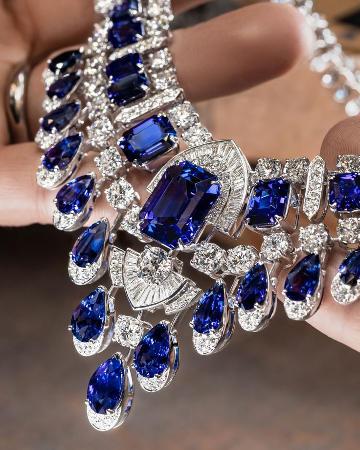 Sapphires have long been celebrated as regal stones, bringing bold depth and vibrancy to Graff’s high jewellery creations. #GraffDiamonds Graff Diamonds, Bridal Diamond Necklace, Neck Pieces Jewelry, Fancy Jewelry Necklace, High Jewellery, Crystal Jewelry Sets, Jewellery Necklace, Cartier Jewelry, Sapphire Necklace