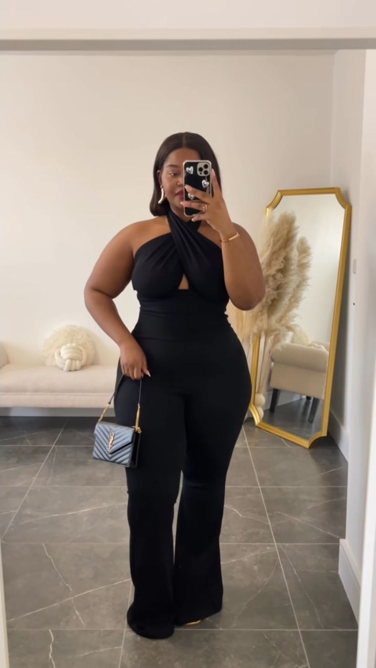 Cute Birthday Outfits Black Women Classy Plus Size, Plus Size Black Club Outfit, Plus Size Black Outfits Classy, 25th Birthday Outfit Ideas Plus Size, Graduation Outfit Ideas Plus Size Classy, Plus Size Boujee Outfits, Plus Size Heels Outfit, Day Party Outfit Black Women Plus Size, Plus Size Dressy Outfits Classy