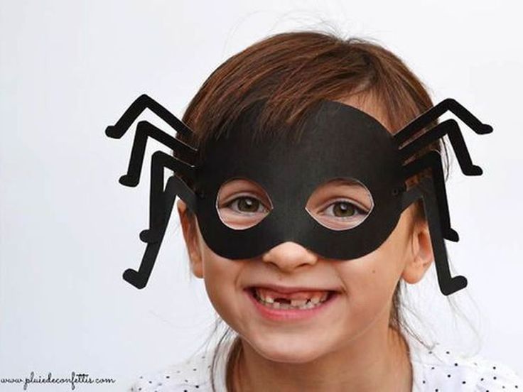 Halloween Masks Kids, Halloween School Treats, Halloween Parejas, Bricolage Halloween, Mascaras Halloween, Halloween Crafts For Toddlers, Easy Halloween Crafts, Couples Halloween, Halloween Crafts For Kids