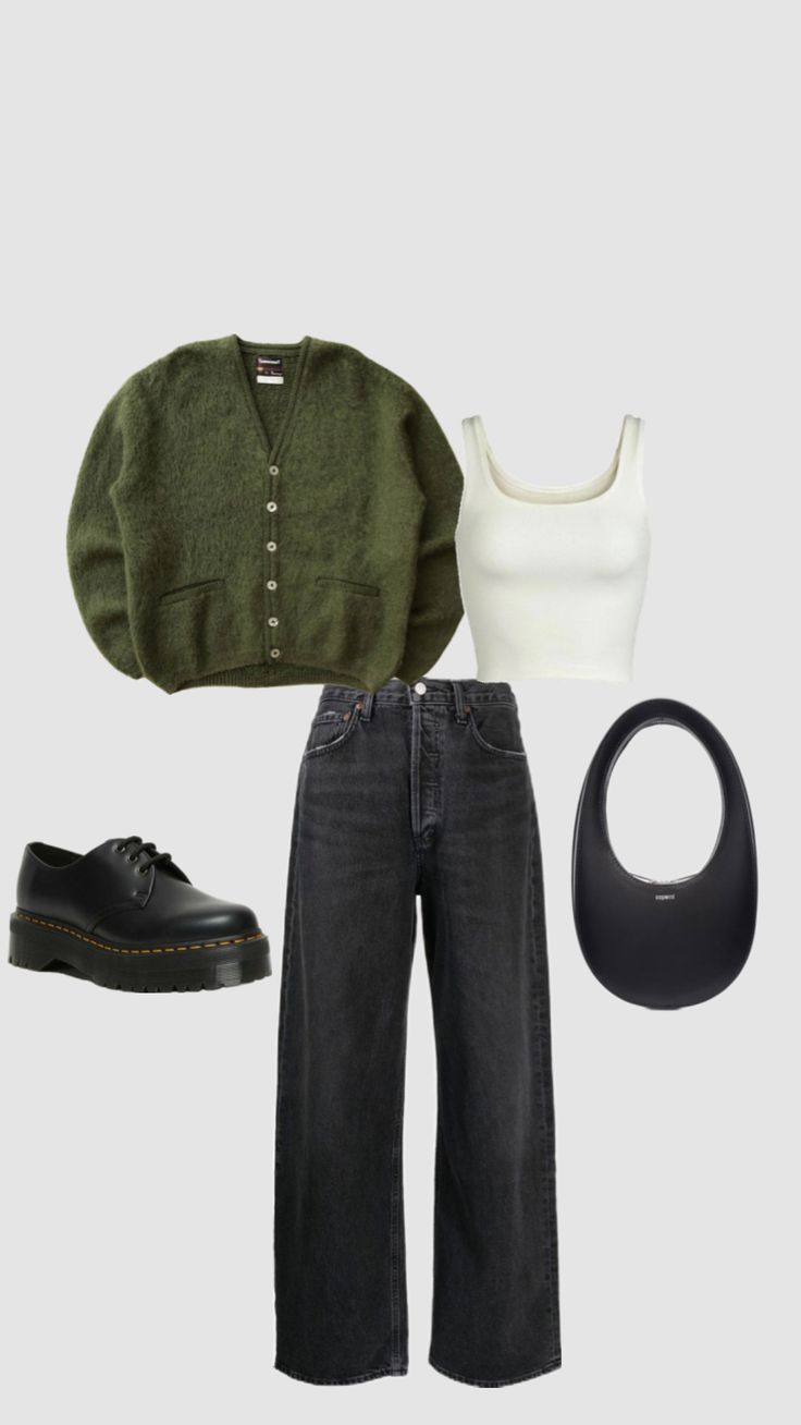 #outfit #outfitinspo #cardigan Green Cardigan Outfit, Cardigan Outfit, Black Jeans Outfit, Uni Outfits, Green Cardigan, Outfit Inspo Fall, Mom Outfits, Mode Inspiration, Lookbook Outfits