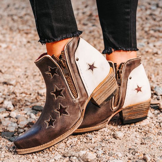 Boot Pattern, Freebird Boots, Street Accessories, Handcrafted Boots, Boots Patterns, Freebird By Steven, Leather Boot, Outfit Combinations, Ankle Bootie