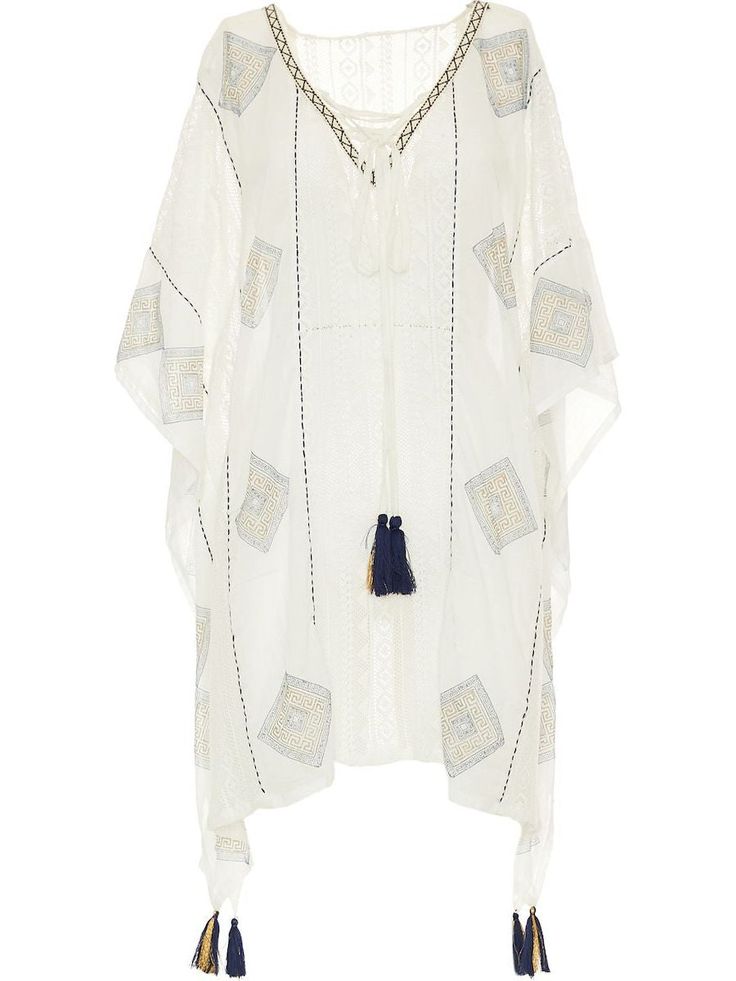 The short Jacaranda Sand Caftan by Baba Design is made of fine cotton and features a geometric pattern, the loose fit is inspired by the traditional Moroccan line. Comfortable and with a unique design, it is perfect, with long tassels for an elegant and refined look.
The Jacaranda is the flowering tree par excellence: its cluster flowers make it similar to a purple/blue cloud during flowering periods. From it the wood is obtained which is mainly used for the construction of acoustic guitars and Casual Embroidered Kaftan For Beach Cover-up, Embroidered White Kimono Beach Cover-up, Spring Embroidered Kimono For Beach Cover-up, Blue Embroidered Kaftan For Beach Cover-up, Long Floral Embroidered Kaftan For Beach Cover-up, Blue Clouds, Silver Jewels, Handmade Hat, Flowering Trees