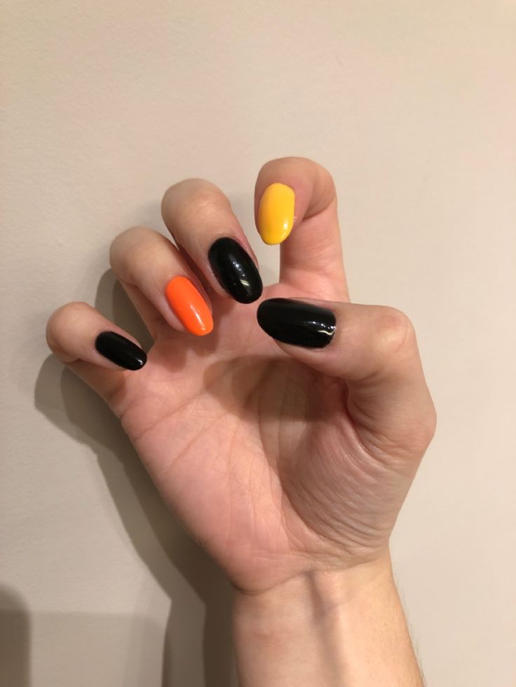 Halloween Nail Designs, Halloween Nail, Halloween Nails, Multi Colored, Nail Designs, Nails, Halloween, Color