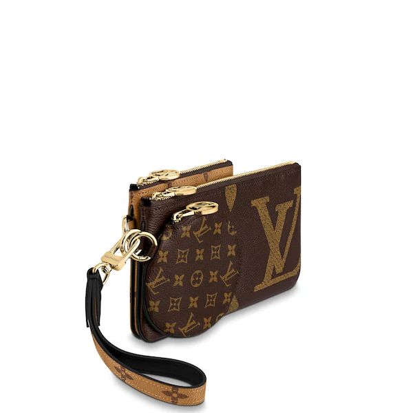 Description The Trio Pouch is an ingenious design combining three different pouches in three variations of Louis Vuitton’s iconic Monogram canvas. Ideal for essentials, the pouches can be new together or separately, and carried in the hand by the wristlet or attached to a bag or belt. They are secured with gold-tone LV Circle zips. Size: L 7.68 x H 4.53 x W 1.18 inches / 19.5 x 11.4 x 3 cm Round : L 3.9 x H 3.9 x W 0.2 / 9.9 x 9.9 x 0.5 cm Monogram Giant, Monogram Reverse and Monogram Mini coate Boutique Louis Vuitton, Louis Vuttion, Louis Vuitton Taschen, Luxury Pieces, Sac Louis Vuitton, Agate Wedding, Dream Bag, Louis Vuitton Store, Dream Bags