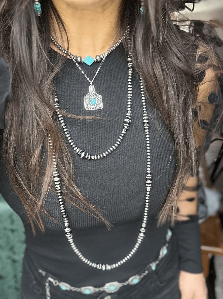 Bring on some Western flair to your wardrobe with this stylish Western Navajo Pearl Necklace! At 66" long, you can double it up to express multiple layers of style. Make a bold statement with this one-of-a-kind hand-beaded, black and silver inspired Navajo Necklace! *Final sale and not applicable for returns* Turquoise Arrowhead Necklace, Turquoise And Pearl Bracelets, Western Necklace Stack, Western Jewelry Necklace, Pearl Necklace Outfit, Western Jewerly, Turquoise Jewelry Outfit, Turquoise Clothes, Vintage Turquoise Jewelry