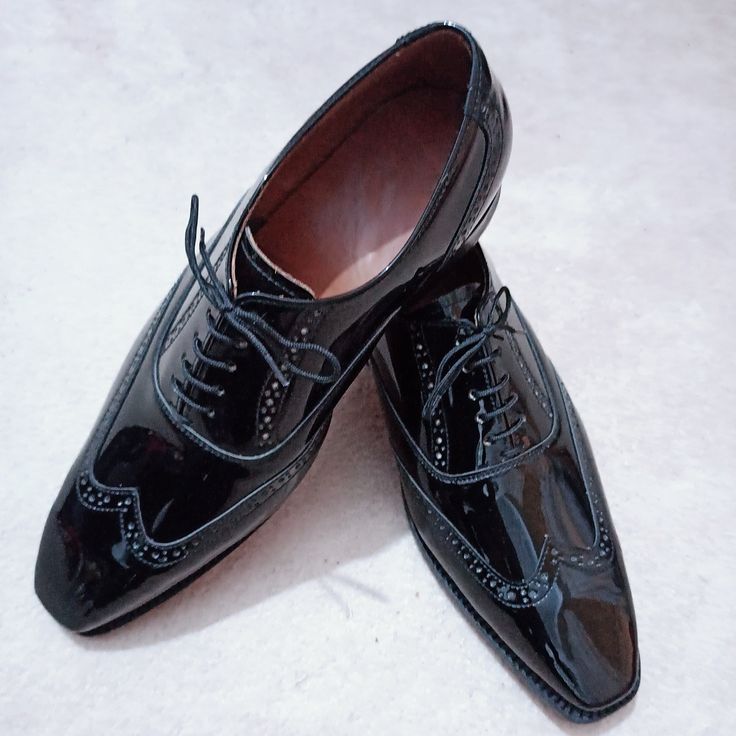 Oxford Black Patent Leather Dress Shoes for Mens Black Patent Leather Lace-up Shoes For Formal Occasions, Black Patent Leather Lace-up Shoes For Semi-formal Occasions, Black Patent Leather Wingtip Lace-up Shoes, Black Patent Leather Wingtip Dress Shoes, Black Snip Toe Leather Shoes For Business, Black Snip Toe Dress Shoes For Office, Formal Black Leather Shoes With Snip Toe, Patent Leather Wingtip Shoes For Semi-formal, Patent Leather Wingtip Shoes For Semi-formal Occasions