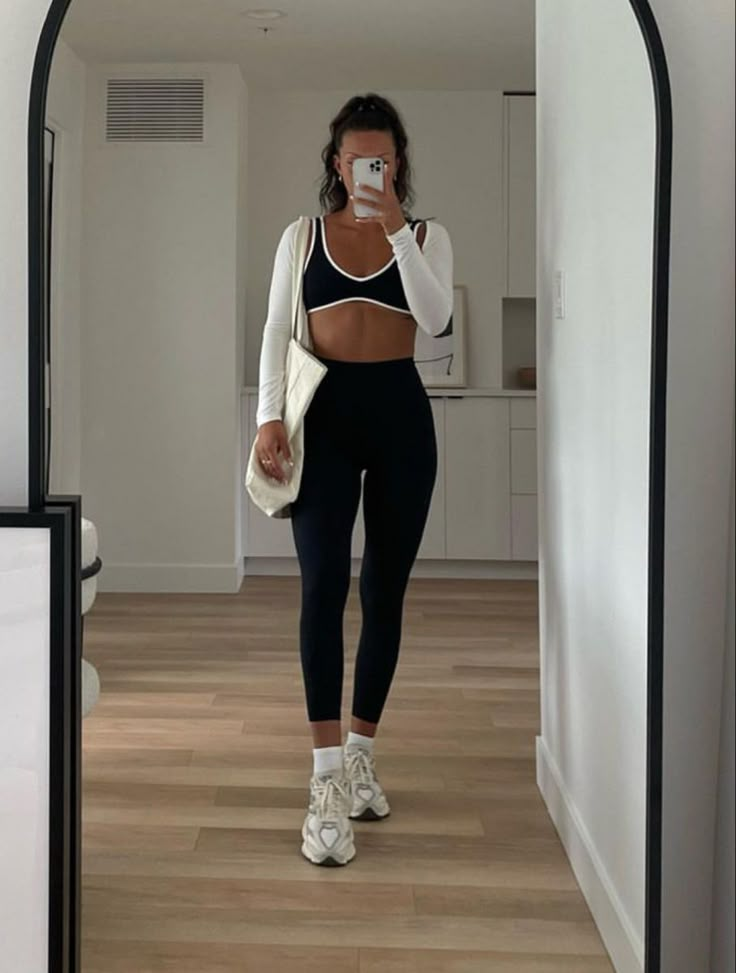 Pilates Outfit, Gymwear Outfits, Gym Crush, Pilates Clothes, Look Legging, Estilo Fitness, Cute Workout Outfits, Cute Gym Outfits, Gym Outfits