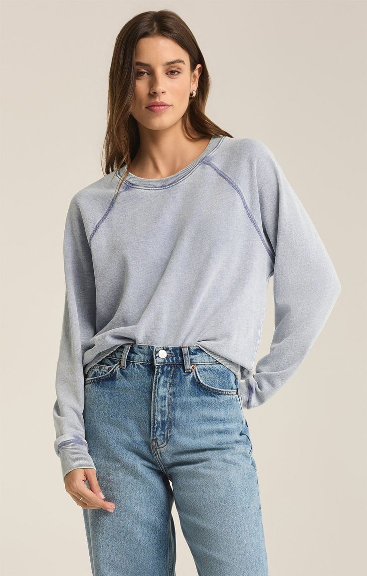 Washed Indigo Denim Sweatshirt, Cozy Tops, Indigo Colour, Knit Denim, Loungewear Sets, Xmas Ideas, Workout Sweatshirt, Outerwear Sweater, Lightweight Knit