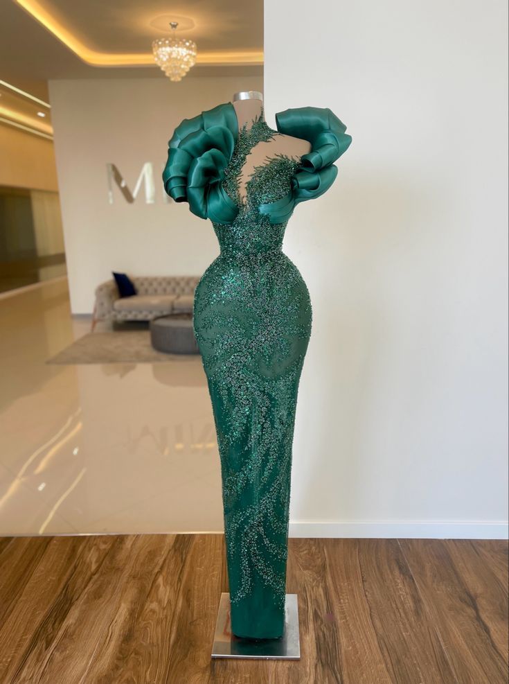 Fitted Green Dress, Monet Dress, Minna Fashion, Fashion Design Inspiration, Nigerian Lace Styles Dress, Long Green Dress, Green Tulle, Brown Wedding, Dress Unique