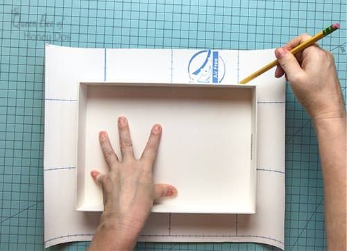 How to Cover Boxes with Contact Paper! #DIY #crafting #upcycle Foam Board Diy, Contact Paper Crafts, Cardboard Box Storage, Shoe Box Diy, Cardboard Box Diy, Diy Bucket, Cardboard Diy, Paper Video, Quick Projects