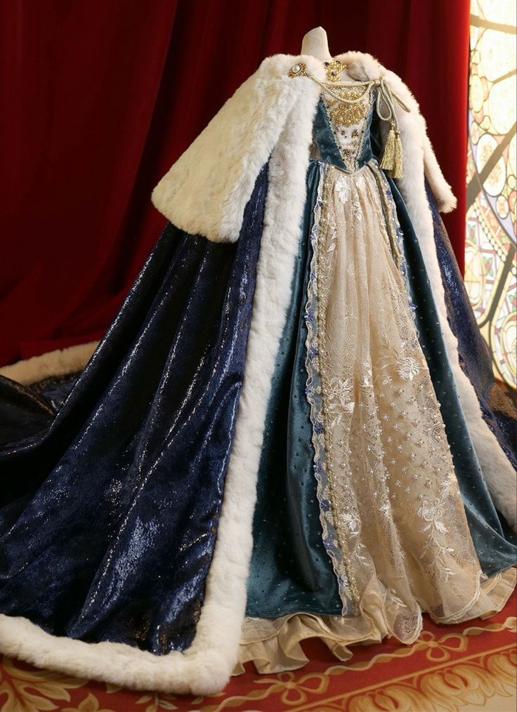 Princess Dresses Winter, Winter Victorian Dresses, Regal Dress Aesthetic, Royalty Princess Aesthetic, Russian Royalty Dress, Russian Ballgown, Winter Queen Dress, Russian Princess Dress, Royal Dresses Aesthetic