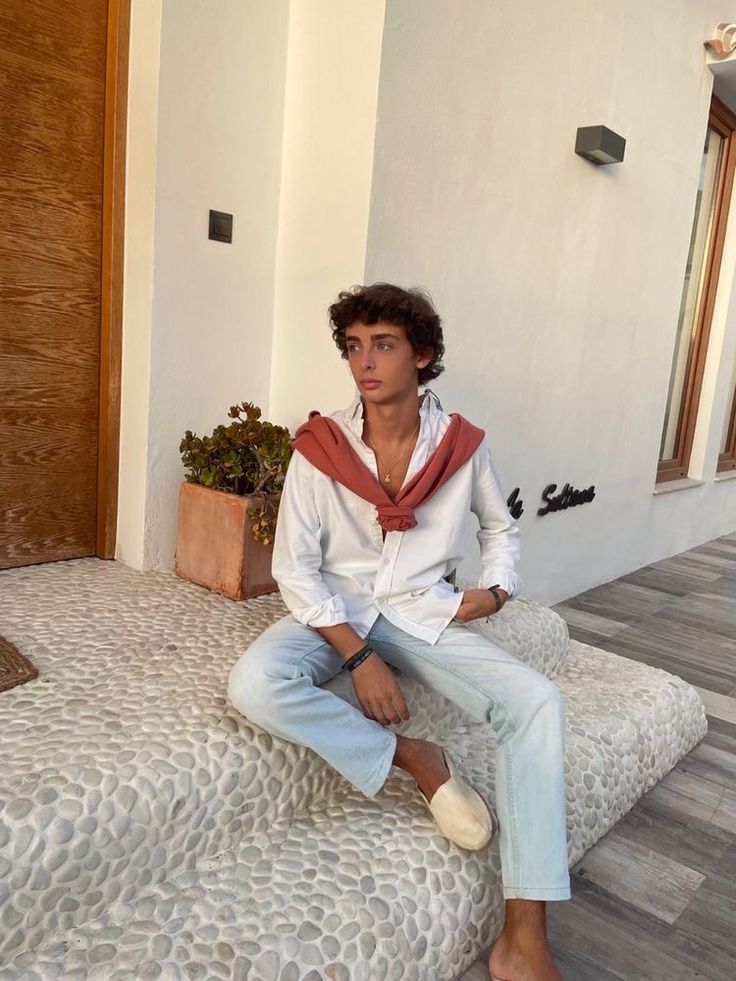 Polo Aesthetic Outfit, Italian Aesthetic Fashion, Italian Summer Outfits Men, Polo Aesthetic, Rehearsal Dinner Attire, Italy Outfits Men, European Mens Fashion, Masculine Outfits, Italian Mens Fashion