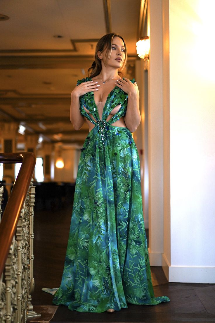 Step into a world of enchantment with the Yoland Printed Embellished Maxi Dress. The exquisite embellishments and delicate patterns add an element of allure, making this dress a perfect choice for special occasions and formal events.The maxi length of the dress exudes a sense of sophistication and glamour, allowing you to make a grand entrance, while the backless design of the dress adds a dose of sensuality and allure. Opt for minimalistic jewelry, strappy heels, and a clutch to create a cohesive and refined look that lets the dress shine.    Get the look: Yoland Printed Embellished Maxi Dress (The influencer is wearing the same style as this product)  Fabric composition: 100% polyester  Washing method: hand wash  Model wearing size S  Model Stats: Height - 68.5"/174cm Bust - 35"/89cm Hip Sequin Mermaid Dress, Off Shoulder Cocktail Dress, Minimalistic Jewelry, Metal Dress, Stella Dress, Embellished Maxi Dress, Bandage Midi Dress, Corset Mini Dress, Patterned Cardigans