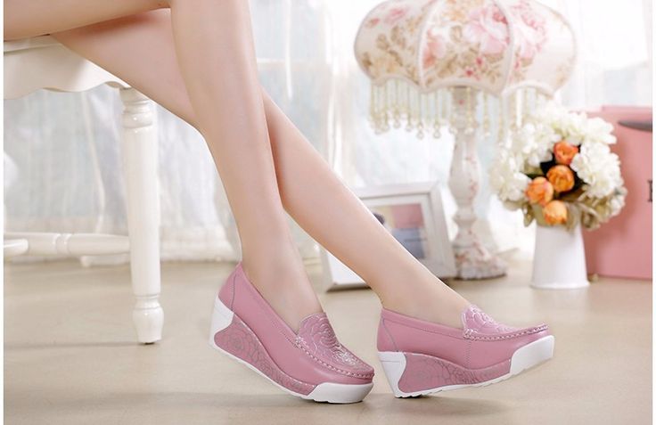 Feminine Slip-on Flats For Spring, Spring Platform Closed Toe Slip-ons, Casual Platform Flats With Round Toe, Pink Slip-on Ballet Flats For Summer, Elegant Summer Slip-ons With Round Toe, Platform Closed Toe Flats, Casual Loafers With Platform And Flat Heel, Spring Platform Slip-on Flats, Casual Flat Platform Loafers