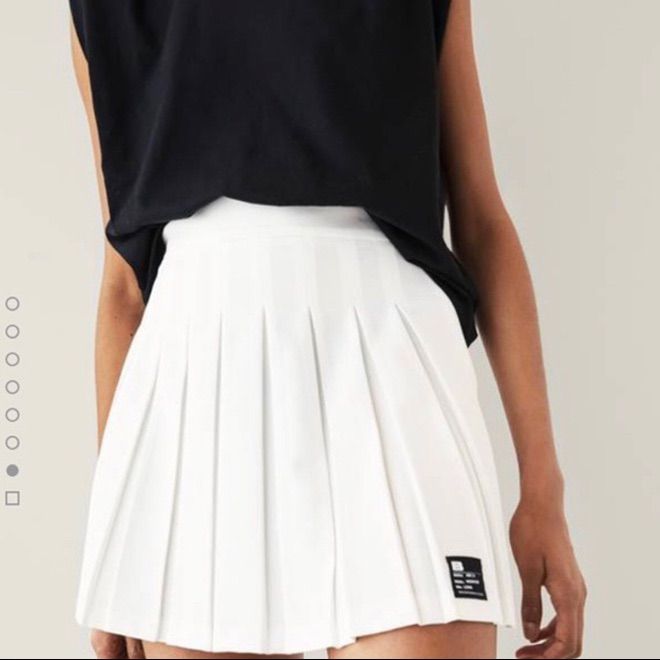 Bershka New With Tags Mini Tennis Skirt, Tennis Skirt, Pleated Mini Skirt, Cheer Skirts, Skater Skirt, Women's Skirt, Fashion News, Womens Bottoms, Tennis