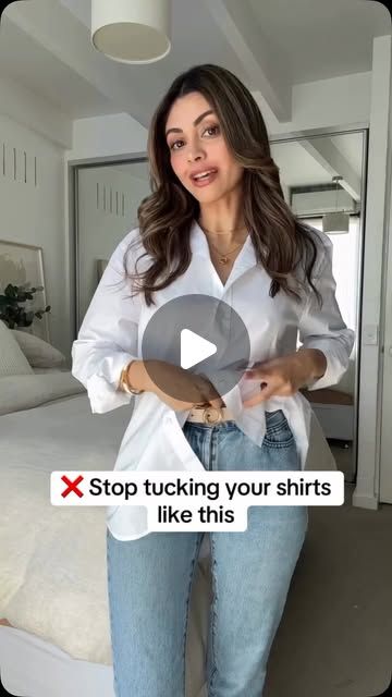 Noocx® - Smart Gadgets on Instagram: "How to get the perfect effortless half tucked shirt 🤍 Great post by @mama_mila_au 💛

 this method stays perfectly tucked all day and is so simple - save this to elevate your next outfit x

Shirt: @glassons
Jeans and belt: @seedheritage

#fashionhack #fashiontrends #fashiontips #tipsandtricks #capsulewardrobe #fashionhack" Tuck In Shirt, Hack Outfit, Half Tucked Shirt, Tucked In Shirt Outfit, Fashion Assistant, Outfit Upgrade, Shirt Hacks, Trendy Christmas Outfits, Half Shirts