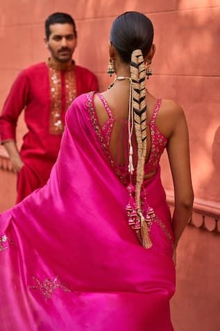 Rani saree with mirror, marodi, salma embroidered border. Paired with sleeveless embroidered blouse. - Aza Fashions Punit Balana, Embroidery Mirror, Rani Pink, Border Saree, Model Outfit, Border Embroidery, Blouse Models, Pattern Embroidery, Blouse For Women