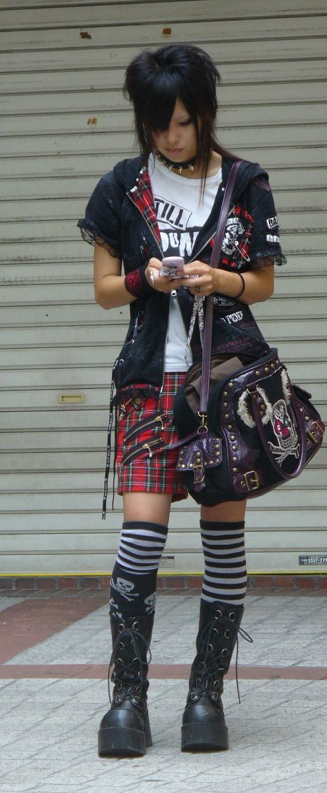 Visual Kei Fashion, J Rock, Kei Visual, Kei Fashion, Tokyo Fashion, Punk Outfits, Alt Fashion, Japanese Street Fashion, J Fashion