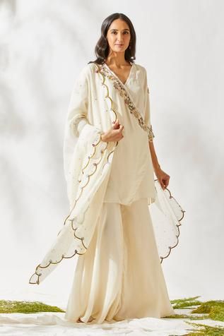 Shop for Devyani Mehrotra White Viscose Cotton Silk Embroidered Kurta Set for Women Online at Aza Fashions Zardozi Work, White Kurta, Ivory Fabric, Smart Outfit, Embroidered Neckline, Indian Fashion Designers, Sequins Embroidery, Indian Ethnic Wear, Indian Designer