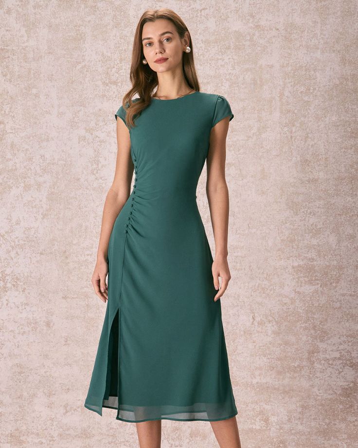 Cocktail Dress Classy, Minimal Wardrobe, Green Cocktail Dress, Green Cap, Formal Dresses With Sleeves, Vintage Slip, Nature Dress, Chic Skirts, Guest Attire