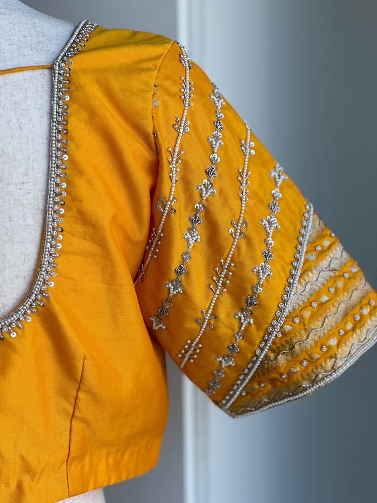 Blouse size 38-42 silver embroidery & brocade pure silk blouse Embroidery Blouse Saree, Saree Readymade, Silver Blouse, Silver Embroidery, Ladies Blouse Designs, Maggam Work Blouses, Blouse Saree, Ladies Blouse, Work Blouses