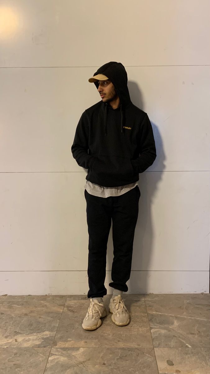 Yeezy Outfit Guys, Yeezy 500 Outfit Mens, Yeezy 500 Outfit, Black Air Force 1 Outfit, Yeezy Fits, Black Air Force 1, Air Force 1 Outfit, Men Lifestyle, Yeezy Outfit