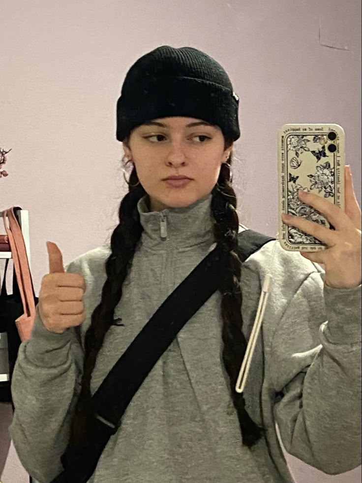 Black Beanie Hairstyle, Beanie With Braids Outfit, Two Braids With Beanie, Beanie And Braids Outfit, Gorpcore Hairstyles, Long Hair Beanie Styles, Black Beanie Outfit Baddie, Black Beanie Outfit Aesthetic, Braids And Beanie