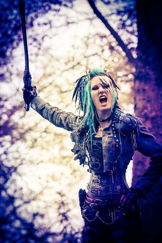 Post Apocalypse LivingDreadDoll - Fase 3 LARP https://www.facebook.com/livingdreadd0ll - picture by Eric Oaktree . Angry Wasteland Warrior #Post #Apocalyptic#Mad #Max #Wastelanders Apocalyptic Soldier, Apocalypse Cosplay, Mad Max Cosplay, Tribe Warrior, Apocalypse Costume, Mad Max Costume, Dystopia Rising, Viking Warrior Woman, Waste Land