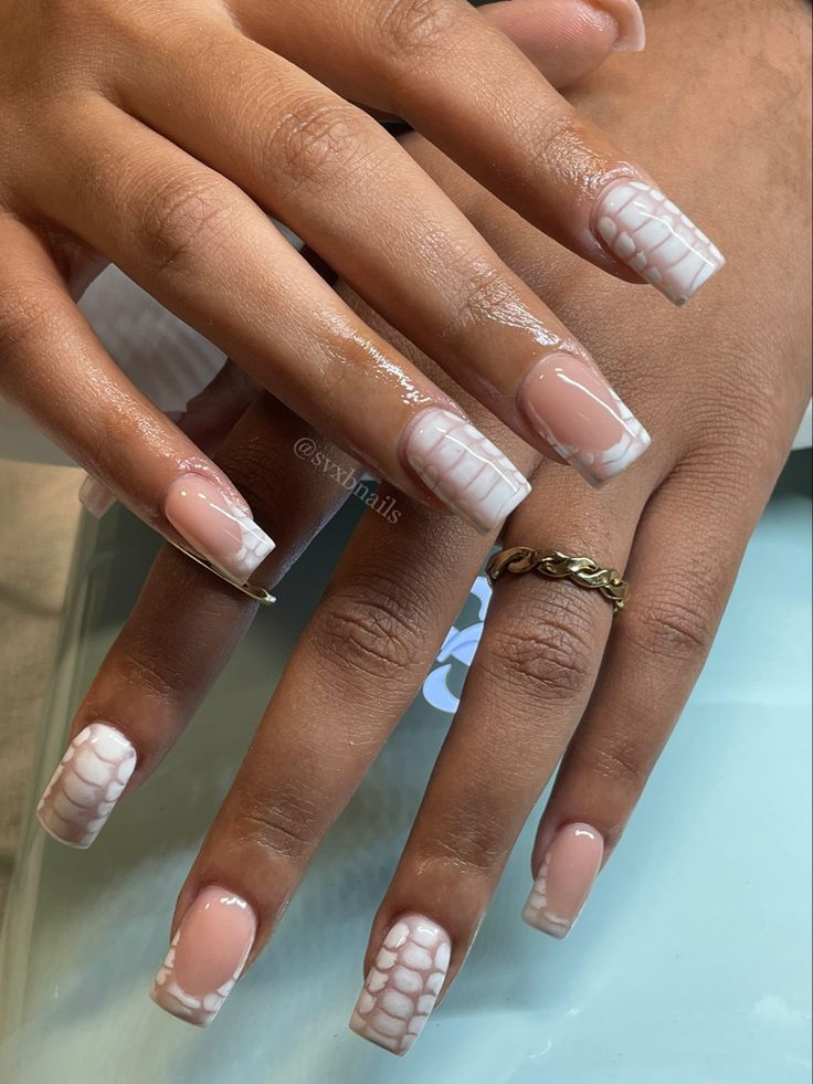 Short French Croc Nails, French Tip Nails With Crocodile Design, White Croc Nails French Tip, Short Croc Acrylic Nails, Croc Frenchies Nails, Gator French Tip Nails, Alligator Nails Short, Short Nails Crocodile, Croc Nail Design Short Nails