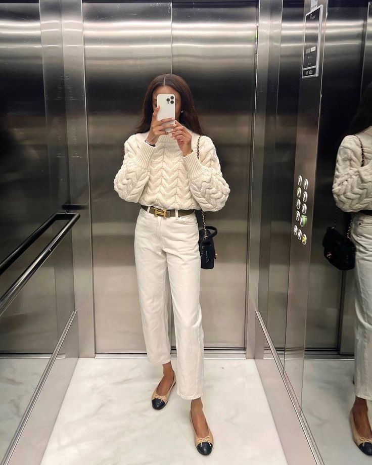 Symphony Of Silk, Symphony Of Silk Lorna, Off White Jeans Outfit, London Fashion Week 2023, Casual White Jeans Outfit, Cream Jeans Outfit, White Jeans Outfit Fall, White Denim Jeans Outfit, White Jeans Outfit Winter