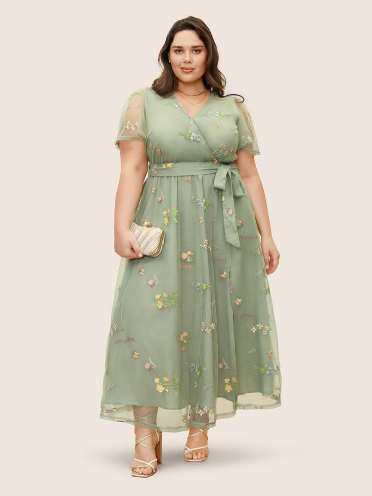 Cool Jumpsuits, Garden Party Formal, Colored Suits, Plus Size Wedding Guest Dress, Short Frocks, Plus Size Wedding Guest Dresses, Wedding Guest Attire, Plus Size Gowns, Summer Wedding Guest