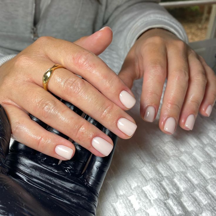 Bunny BIAB 🫶 @the_gelbottle_inc @officialnavyprofessional for my prep @mariobadescu for that glow #manicure #biab #gelnails #shortnails #squarenails #whitenails #milkynails #nails #nailsofinstagram #nailsnailsnails #nailideas Cream Biab Nails, Short Square Biab Nails, Short Nails Biab, Plain Biab Nails, Square Biab Nails, Biab Extensions, Biab Nails Short, Short Biab Nails, Mommy Nails