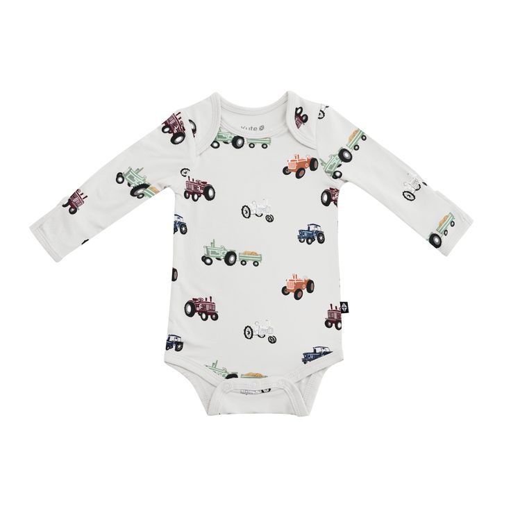 Our bamboo bodysuits are an essential piece for every mini wardrobe. Silky smooth and perfectly stretchy, these bodysuits work as both a standalone outfit or coordinating piece with any other Kyte Baby product. 97% Rayon made from Bamboo, 3% Spandex Breathable material Designed for sensitive skin Snap closures Fold over cuffs to prevent scratching on sizes preemie, newborn, and 0-3 months Mini Wardrobe, Kyte Baby, Dusty Sage, Month Colors, Warm Grey, Baby Long Sleeve, Material Design, Gray Background, Long Sleeve Bodysuit