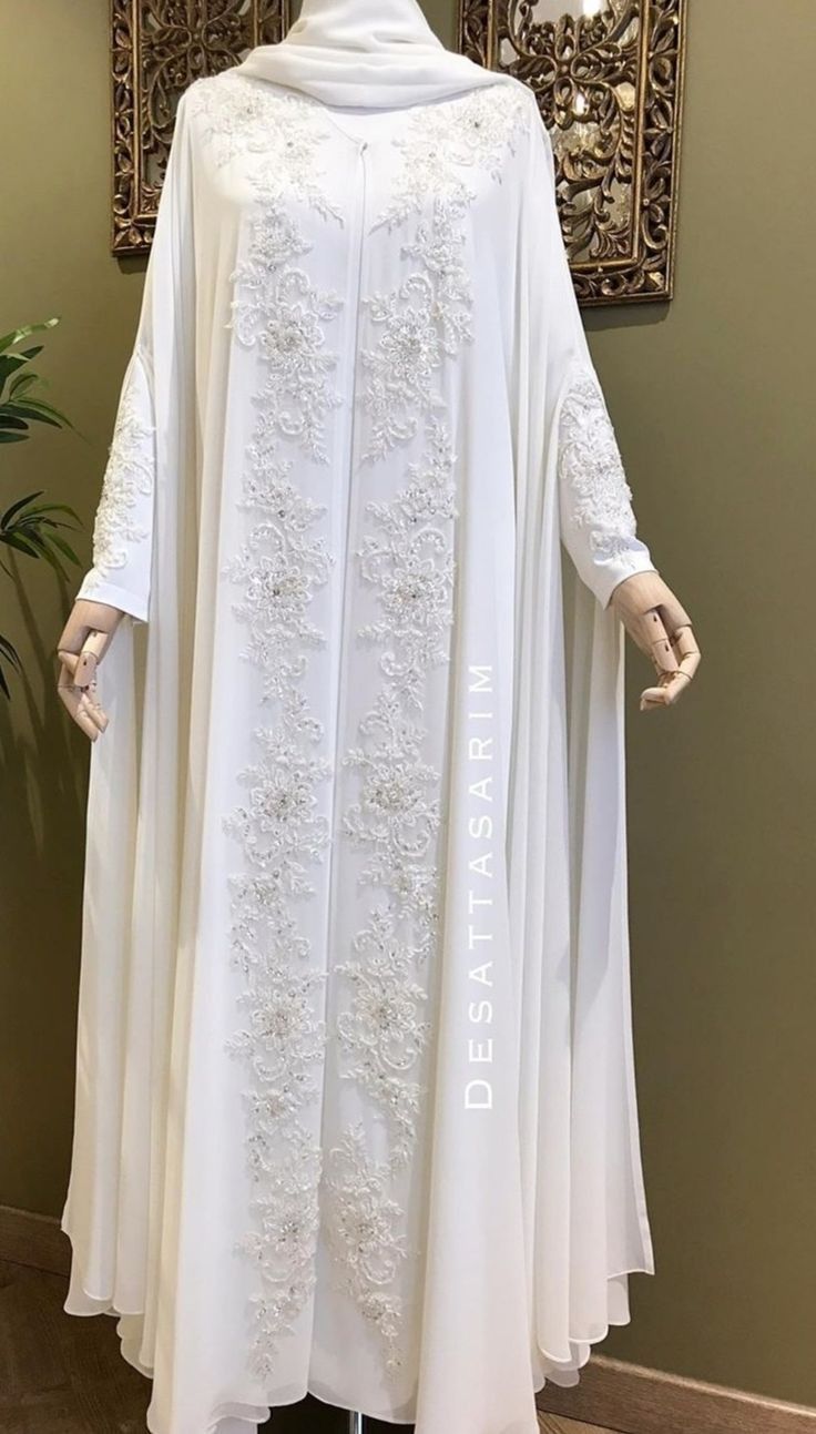 White Abaya Wedding, Wedding Abaya Design, Abaya For Wedding, Abaya Bride, Muslim Nikah Dresses, Nikah Abaya, Abaya Wedding Dress, Bridal Abaya, Party Abaya