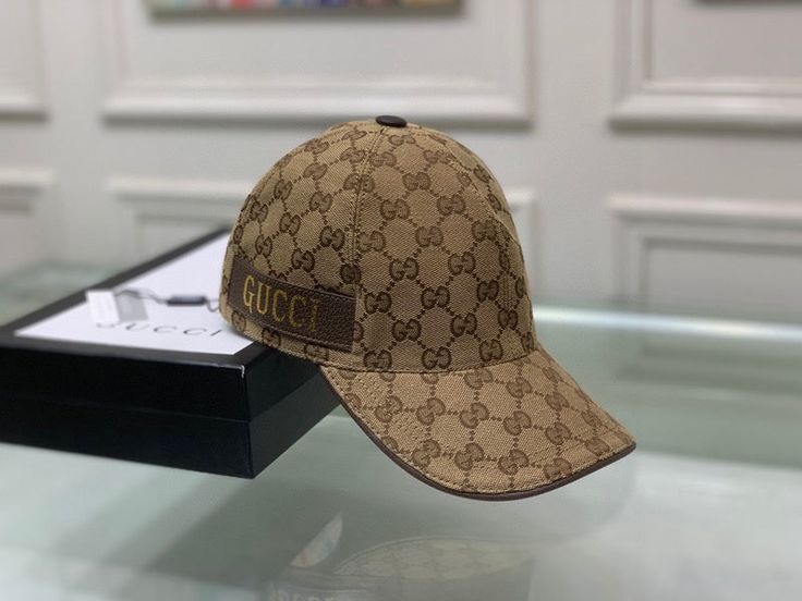 Size: Standard Size It comes with Dust box, Care manual, Tag, and Paper bag. Louis Vuitton Shirt, Chanel Shirt, Luxe Fashion, Bags Designer Fashion, Exclusive Bag, Hat Crafts, New Bag, Satchel Bags, Exclusive Designs