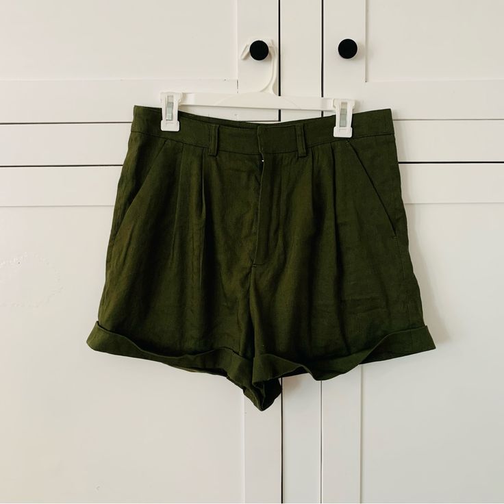 Waist: 32” Hips: 40” Rise: 14 1/2” Inseam: 2 1/2” Length: 15” High-rise Relaxed Fit Shorts For Workwear, High Rise Relaxed Fit Shorts For Workwear, Casual Fitted Shorts With Rolled Hem, High Waist Cotton Bottoms With Rolled Hem, High Waist Shorts With Rolled Hem For Spring, Spring High Waist Shorts With Rolled Hem, High-waist Cotton Shorts With Rolled Hem, High Rise Cotton Shorts With Rolled Hem, High Waist Bottoms With Rolled Hem And Relaxed Fit