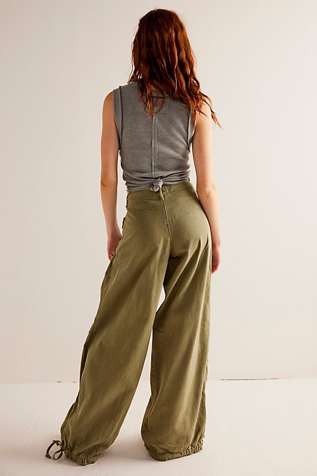 Organic Womens Clothing, Women Pants Outfit, Yoga Goals, Granola Style, Style Roots, Dark Green Pants, Postpartum Fashion, Earth Style, Faery Queen