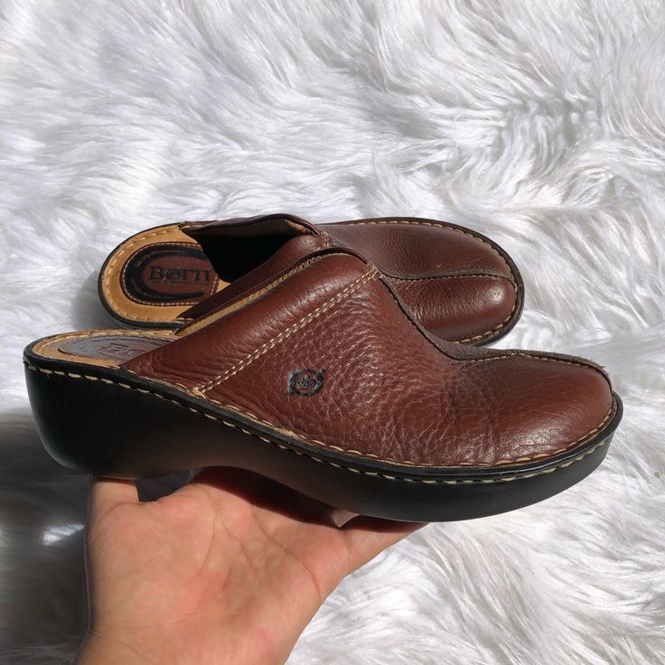 Born Women’s Brown Leather Open Back Slip On Clogs Or Mules Size 7 Good Condition, Brand New Casual Leather Closed Toe Mules, Casual Round Toe Faux Leather Mules, Casual Faux Leather Mules With Round Toe, Casual Leather Mules, Casual Leather Mules With Cushioned Footbed, Casual Faux Leather Clogs For Spring, Brown Synthetic Mules With Leather Footbed, Brown Round Toe Mules, Synthetic Mules With Leather Lining And Round Toe