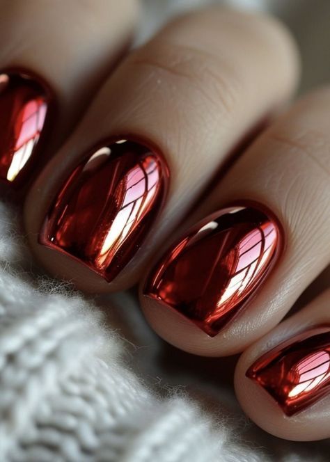 Non Red Christmas Nails, Chrome Nails Holiday, Pretty Holiday Nails, Red Iridescent Nails, Party Nails Designs Classy, Bright Red Chrome Nails, Red Metallic Nails, Holiday Nails 2024, Chrome Nails With Design