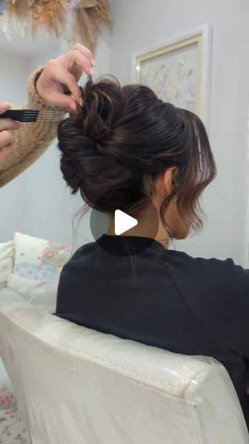 272K views · 17K likes | Paige Lauren Whitton | YORKSHIRE BRIDAL HAIR & EDUCATOR on Instagram: "Watch me style 🤍  This week I showcased this type of look to my academy members in a live session. It is a super easy technique & a very popular one for this year's weddings & events! Makesure you hit save for later 🫶  #hairtutorials #hairvideo #hairupdo #hairupstyles #weddinghairstylist #weddinghair #hairstyletutorial #haireducation hair tutorial, high updo, high bun" Long Hair 2022, High Updo, High Bun Hairstyles, 2020 Hairstyles, Hair 2022, Wedding Hair Up, Bridal Hair Buns, Hairstyles For, Bridal Hair Updo