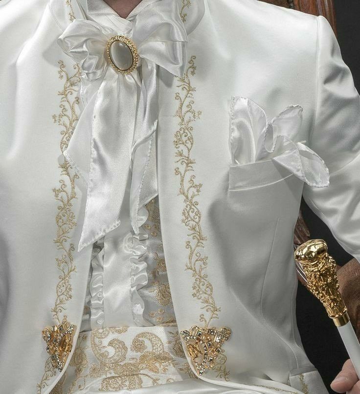 Gaun Abad Pertengahan, Prince Clothes, Royal Aesthetic, White Suit, Fantasy Clothing, Fantasy Fashion, Character Outfits, Looks Vintage, Top Hat