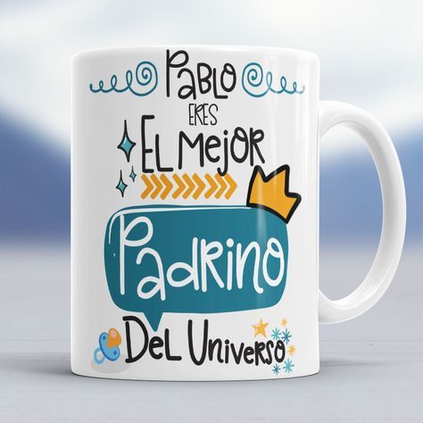 a coffee mug with the words'el mejor de parking del universo'on it