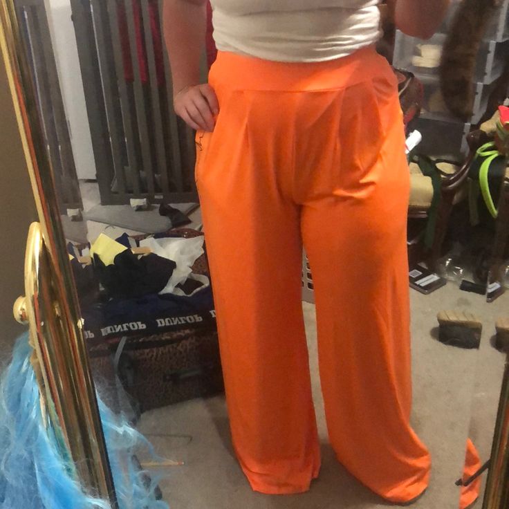 Never Worn, Very Cute Bright Neon Orange Wide Leg Pants Casual Orange Bottoms, Orange Solid Bottoms For Spring, Orange Solid Color Bottoms For Spring, Orange Bottoms For Summer, High Waist Orange Bottoms, Casual Orange Bottoms With Side Pockets, Orange Solid Color Bottoms For Summer, Casual Orange Full Length Pants, Casual Full-length Orange Pants