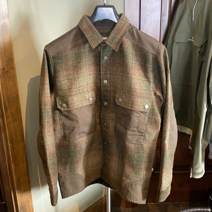 Rare Heavy Duty Shirt Jacket By Fjallraven. Shetland Wool And Substantial G-1000 Paneling. Made In Estonia. Rugged Long Sleeve Outerwear For Hunting, Rugged Outerwear For Hunting, Long Sleeve Hunting Tops For Fall, Long Sleeve Tops For Hunting In Fall, Outdoor Tops With Patch Pockets For Fall, Outdoor Fall Tops With Patch Pockets, Fall Outdoor Tops With Patch Pockets, Fall Tops With Patch Pockets, Khaki Long Sleeve Hunting Outerwear